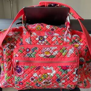 Vera Bradley Weekender Bag. Great for traveling. Beautiful.